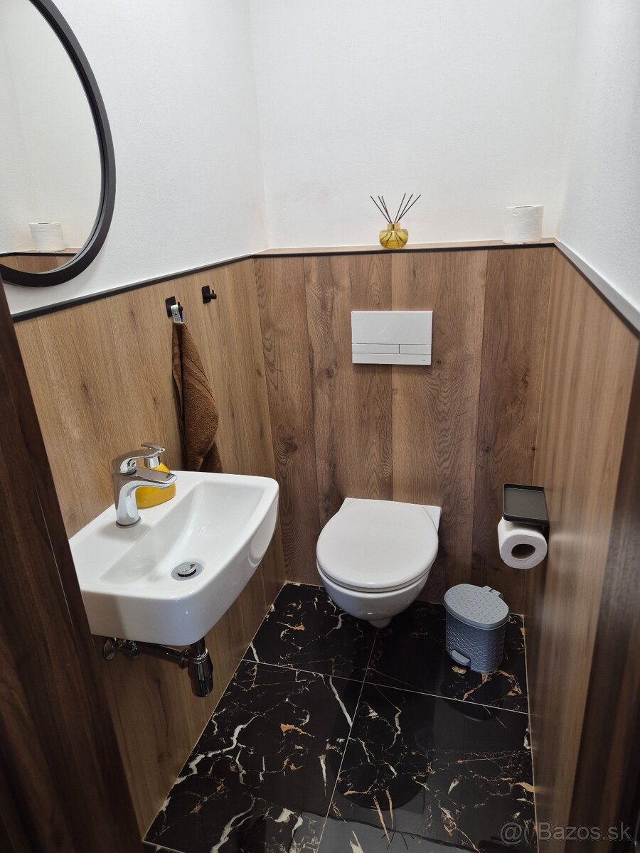 4-IZBOVÝ RADOVÝ RODINNÝ DOM - 9