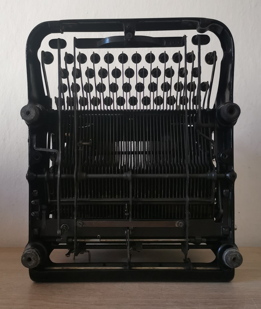 Funkčný starožitný písací stroj Continental z roku 1912 - 9