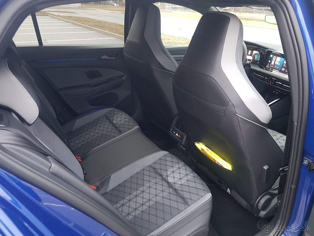 Golf 8 1.5 tsi 110kw R-line - 9