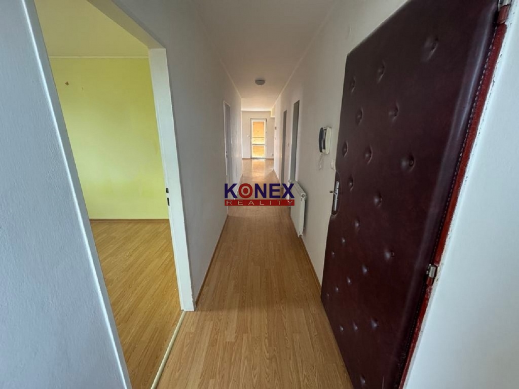 ID-3234 NA PRENÁJOM 4-izbový byt na skvelej adrese v SOBRANI - 9