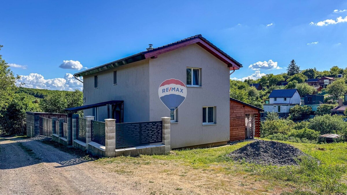 NOVOSTAVBA, Rodinný dom, 4+1izb, 696m2, +terasa, 6 min. od - 9