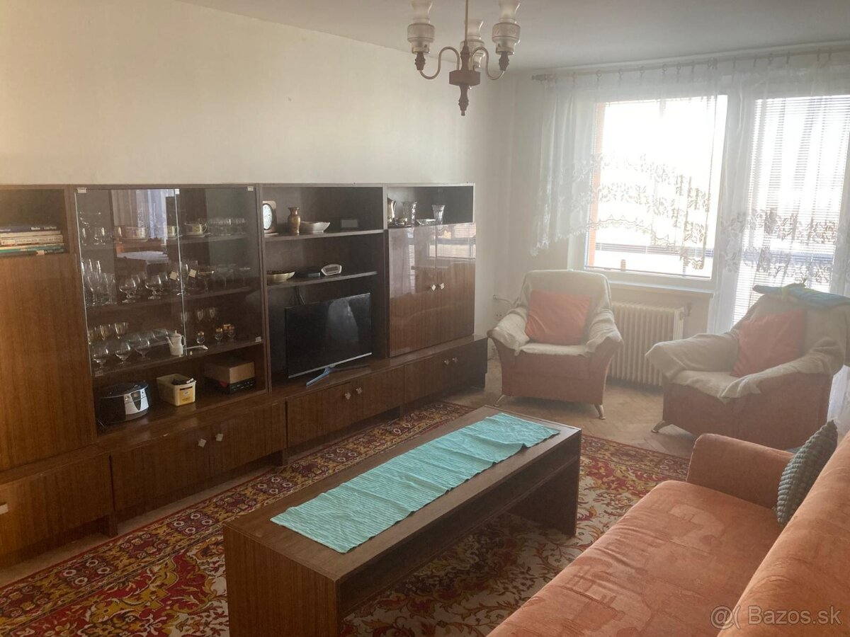 Prenajmem 3 izbový byt v centre - 9