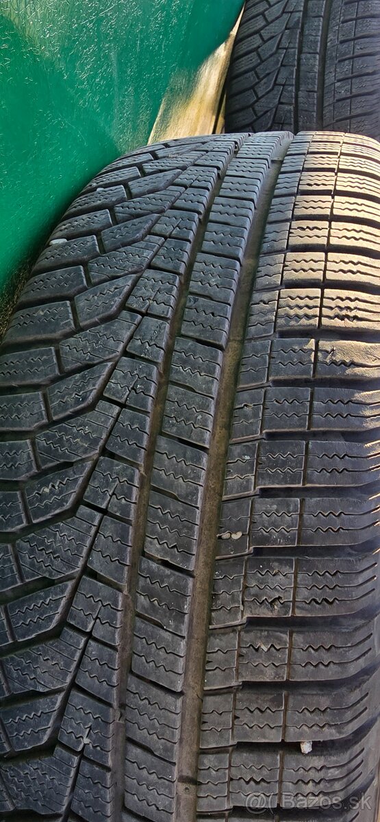 Predám zimne peneu 215/60 R16 RV 2019 - 9