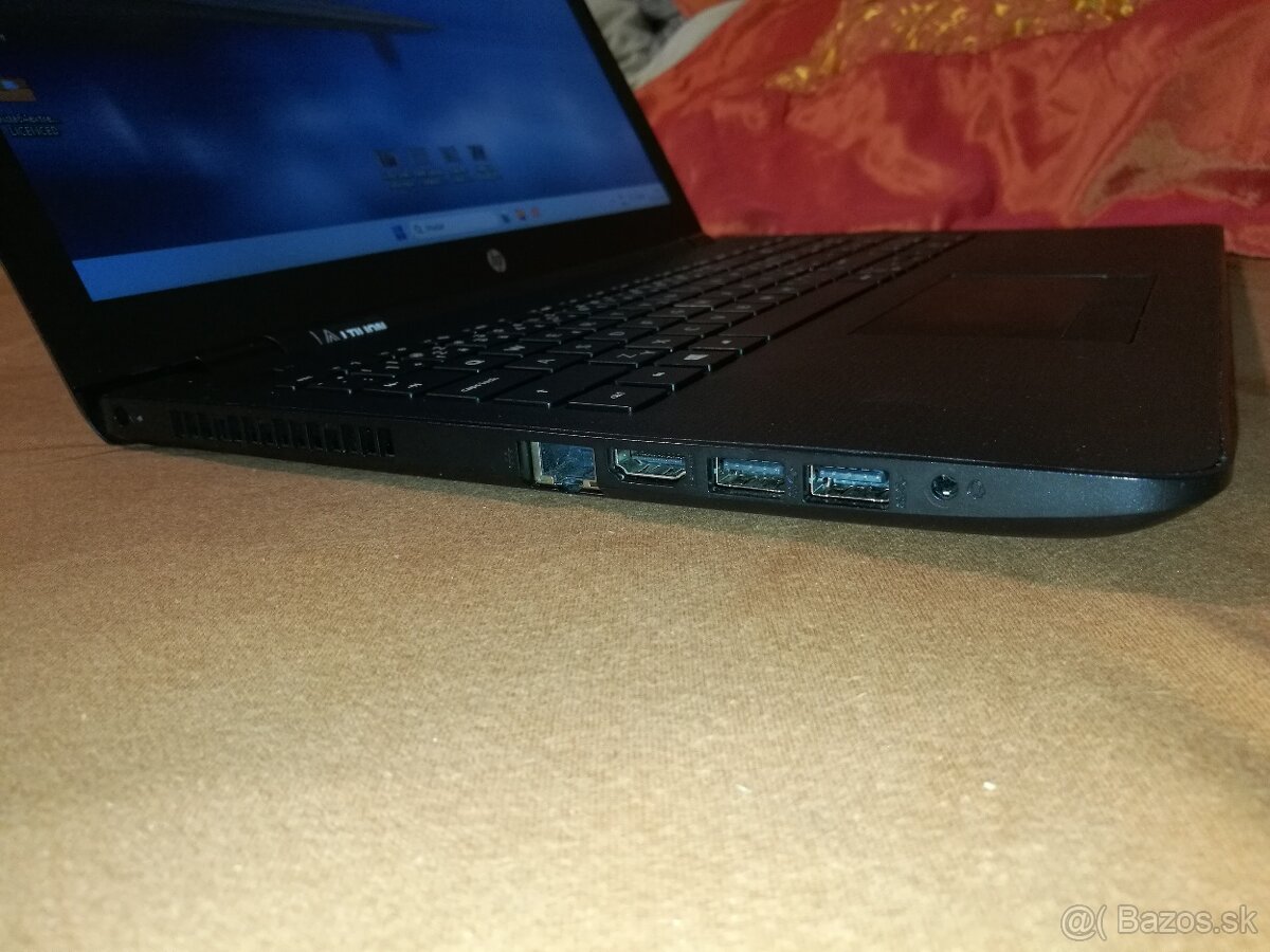 HP. 4-Jadro. 15,6 HD. SSD 128GB. 8 GB DDR4. Nová baterka. - 9
