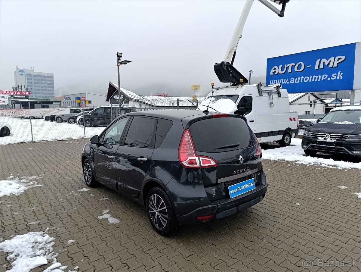 Renault Mégane Scénic - 9