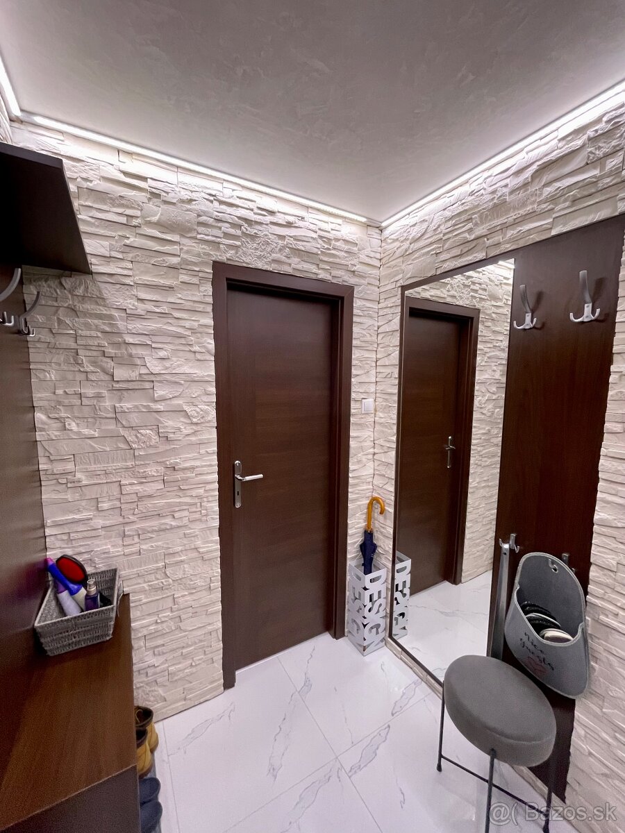 Prenajmem 4 izbovy moderny byt - 9