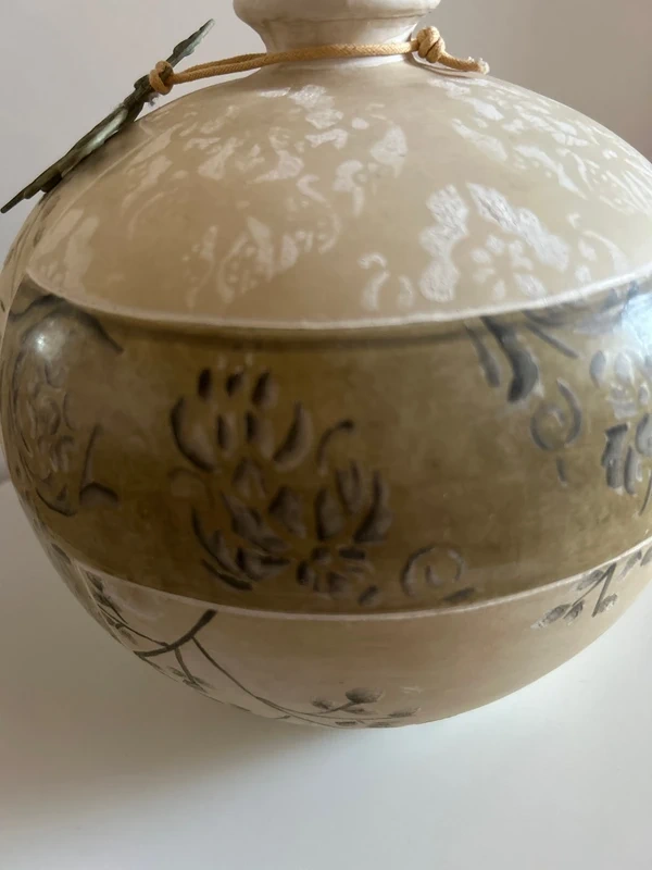 Guľatá keramická váza - 9