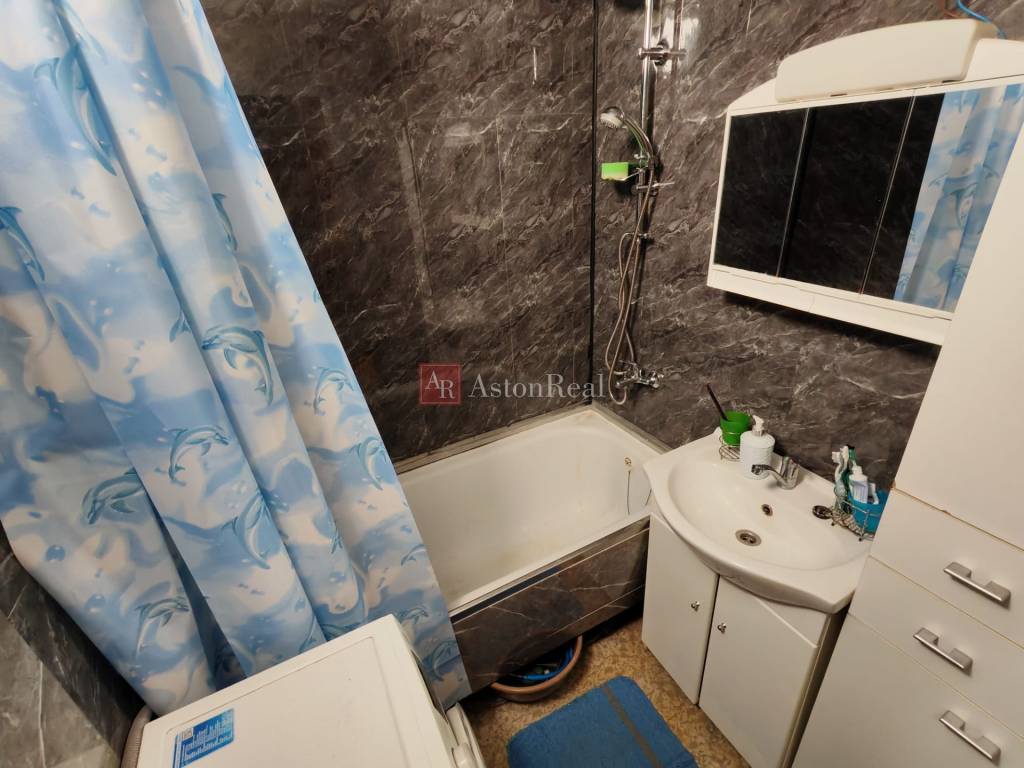 Byt 3+1, 63m2, veľká lodžia 6m2, čiast. rekonšt, starý Juh, - 9