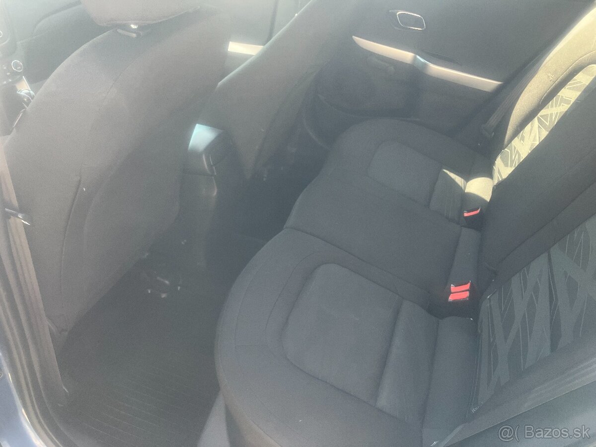 Kia Ceed 1.4 Crdi / 2014 - 9