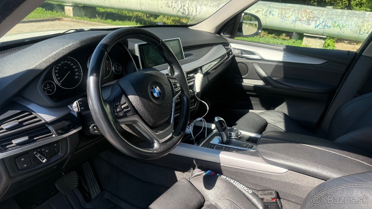 Predám BMW X5 F15 - 9