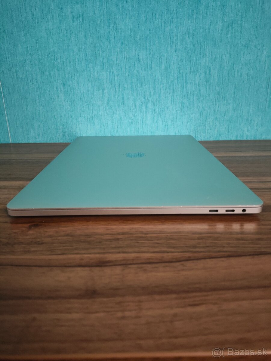 MacBook Pro 15 2016 | i7 • 16GB • 256GB ⚡ - 9