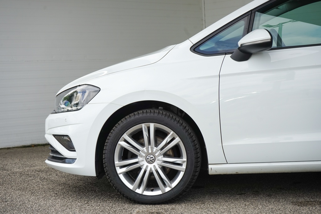 26-Volkswagen, Golf, 2018, nafta, 1.6 TDI Comfortline,85kw - 9