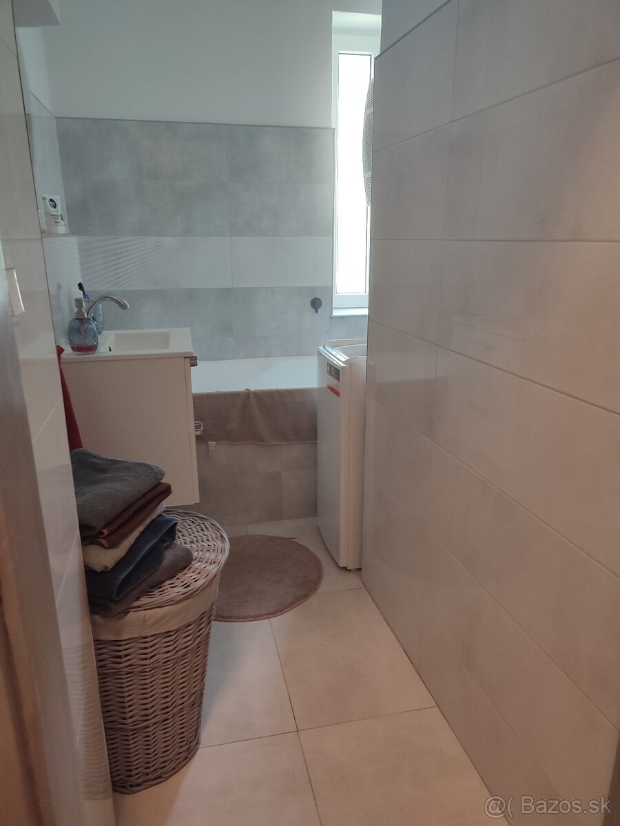 Prenajom - 9