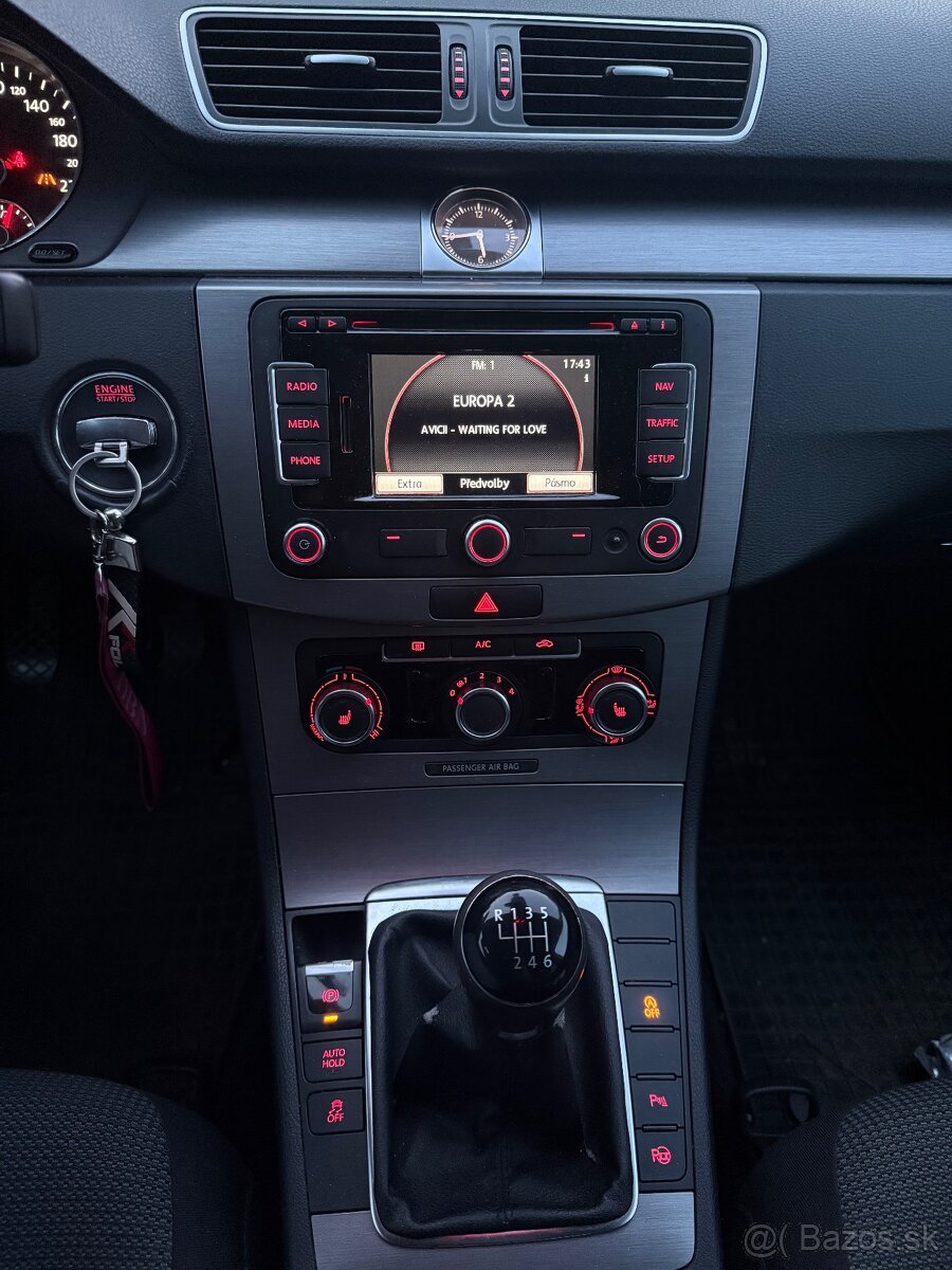 Volkswagen Passat B7 2.0 tdi 103kw - 9