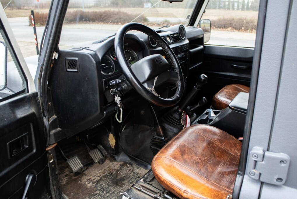 Land Rover Defender 110 SW, 90kW, (2007) - 9