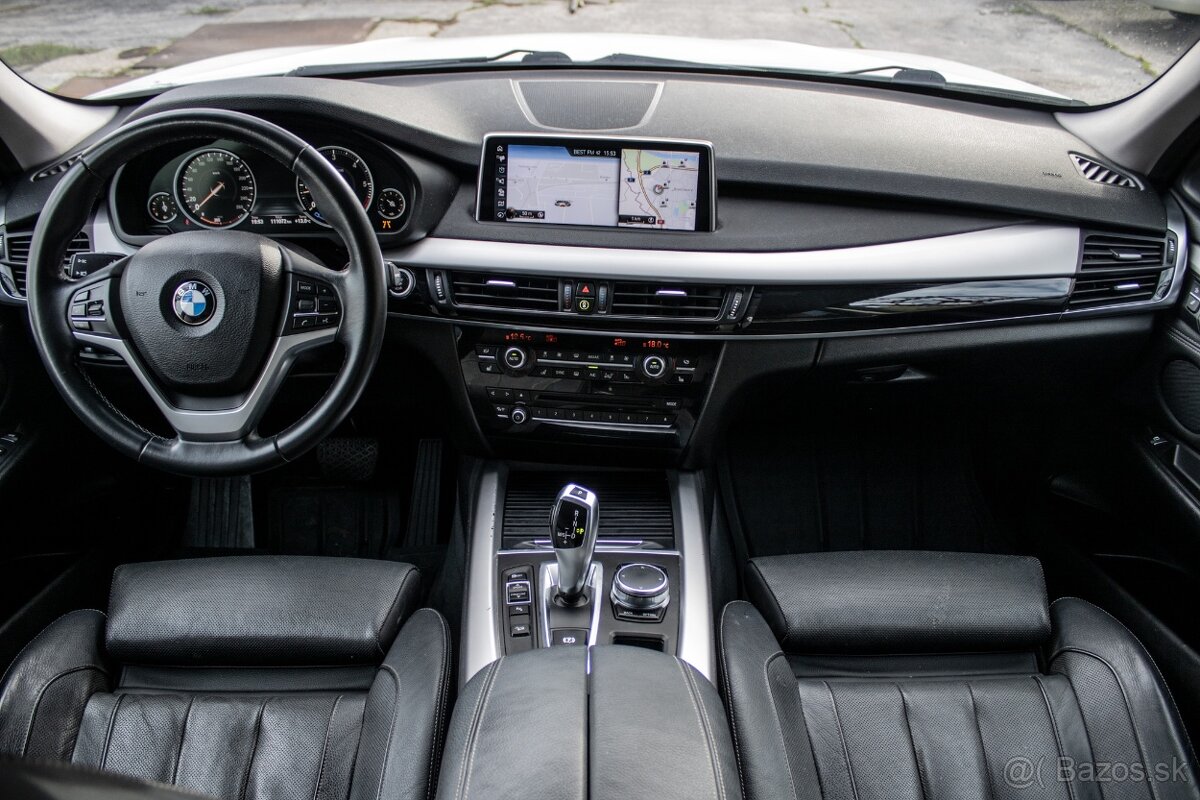 BMW X5 xDrive30d A/T - 9