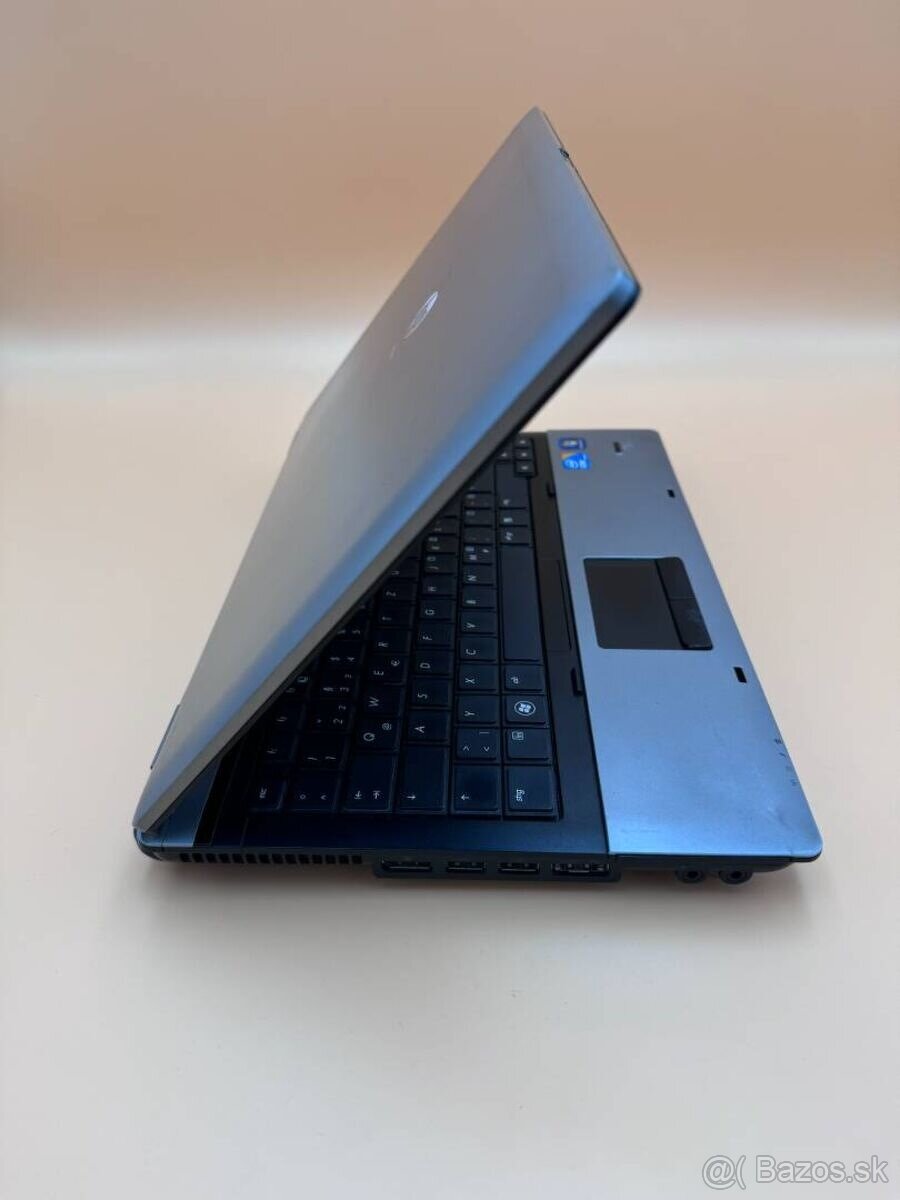Notebook 14" HP.Intel i5-M520 2x2,40GHz.8gb ram.240gb SSD - 9