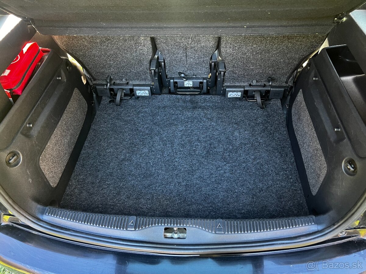 Škoda Roomster 1.2 HTP - 9