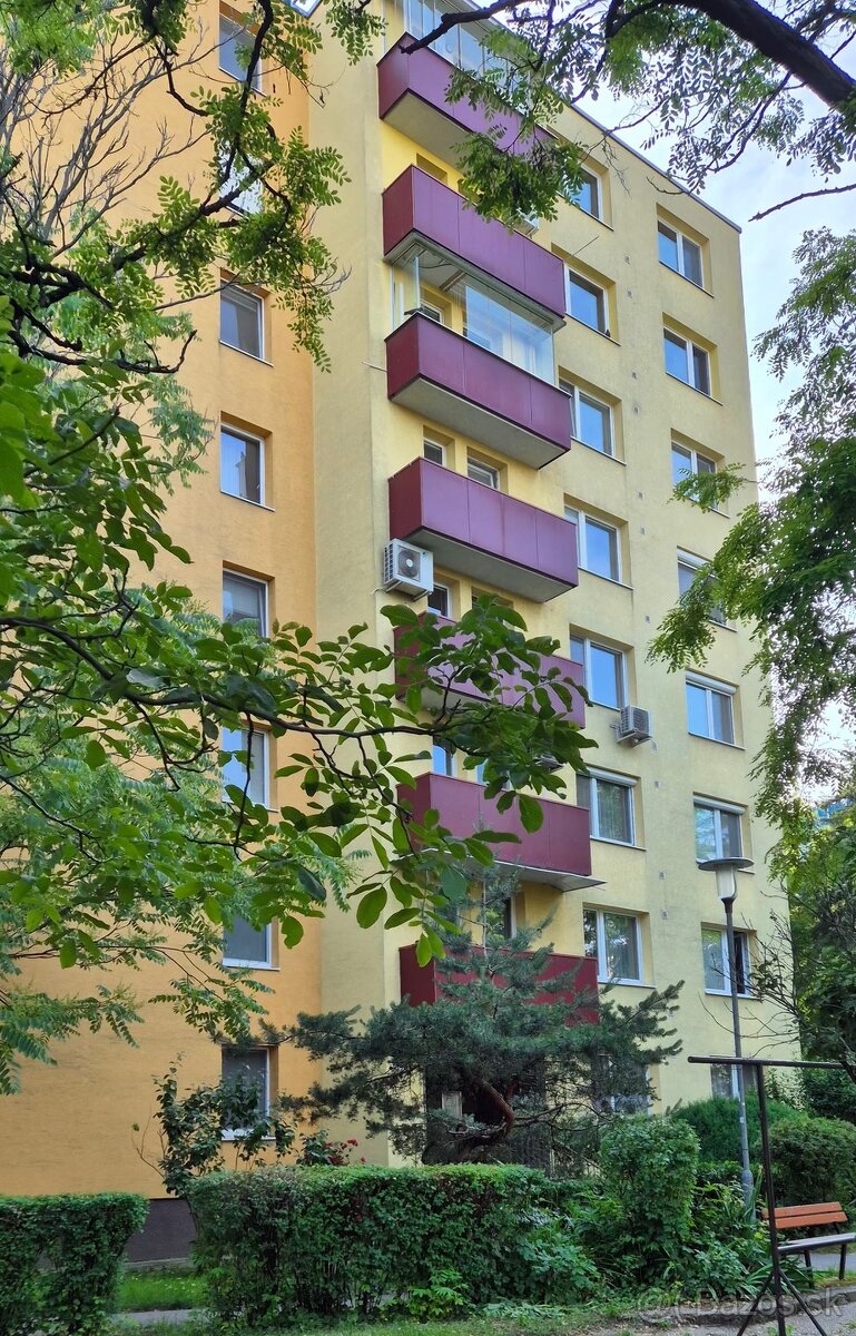 Ružinov-TOP lokalita, 3-izb.byt, Azalková ul., Trávniky - 9