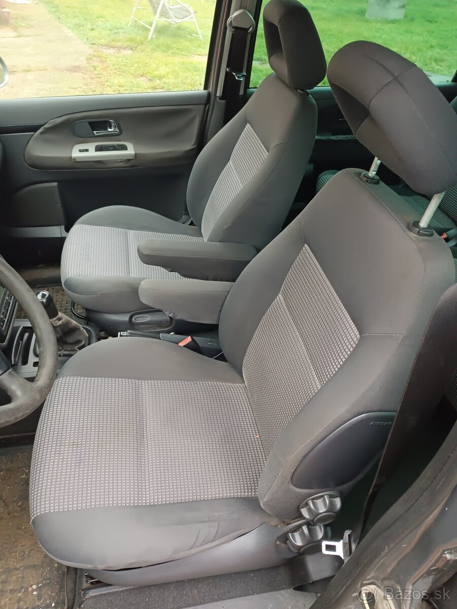 Vw Sharan 1.9 TDI 85 kw rv.2004 - 9