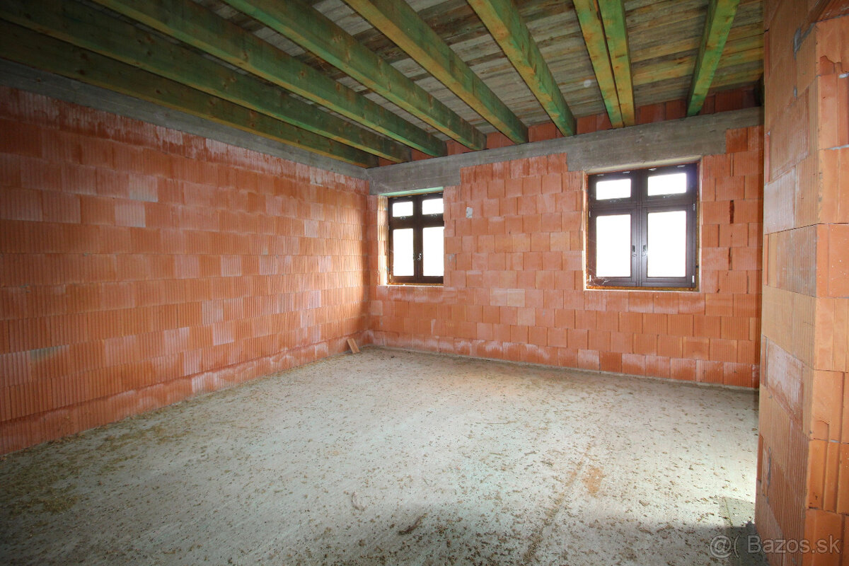 EXKLUZÍVNE Predaj rodinný dom Trstice - 9