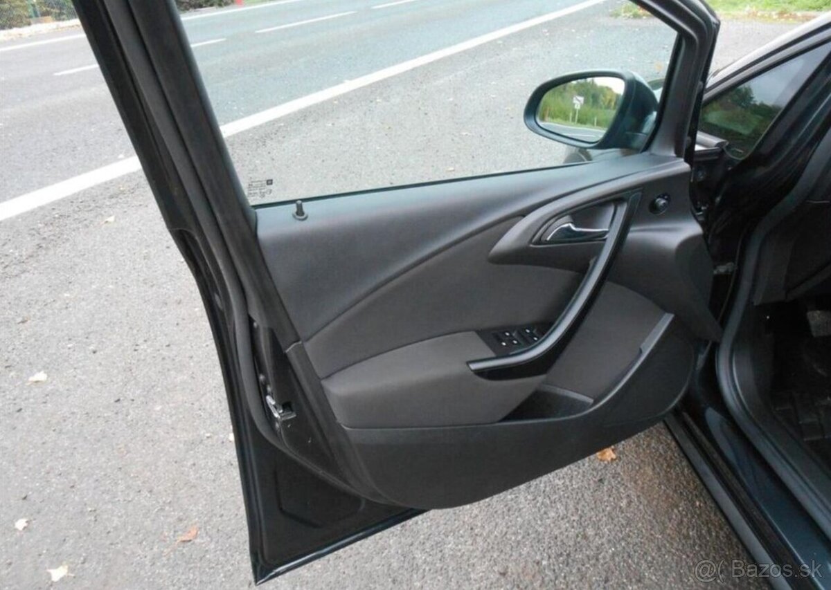 Opel Astra 1,6 85 kW KLIMA Serviska benzín - 9