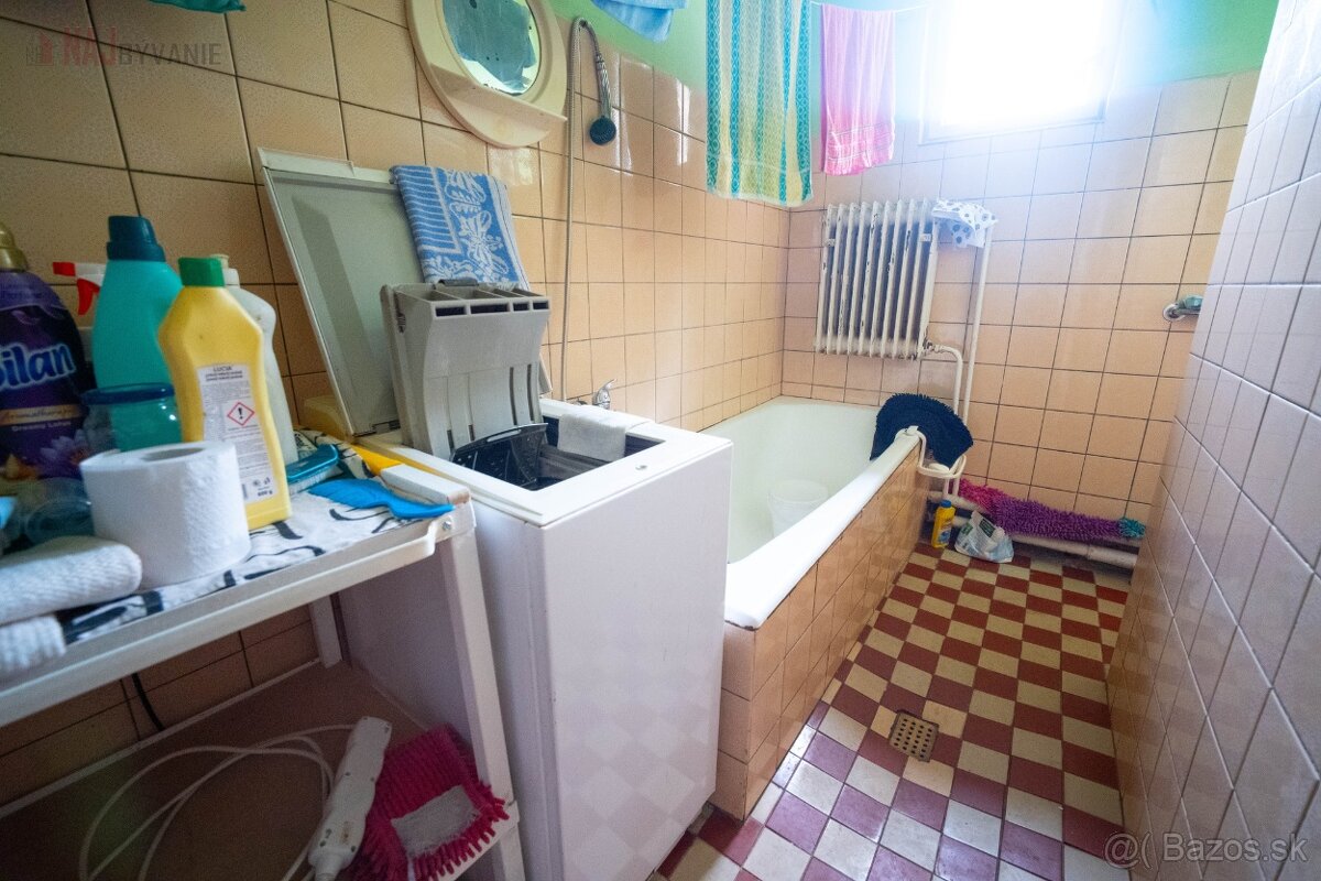 NA PREDAJ RODINNÝ DOM : RUŽOMBEROK - BIELY POTOK - 9