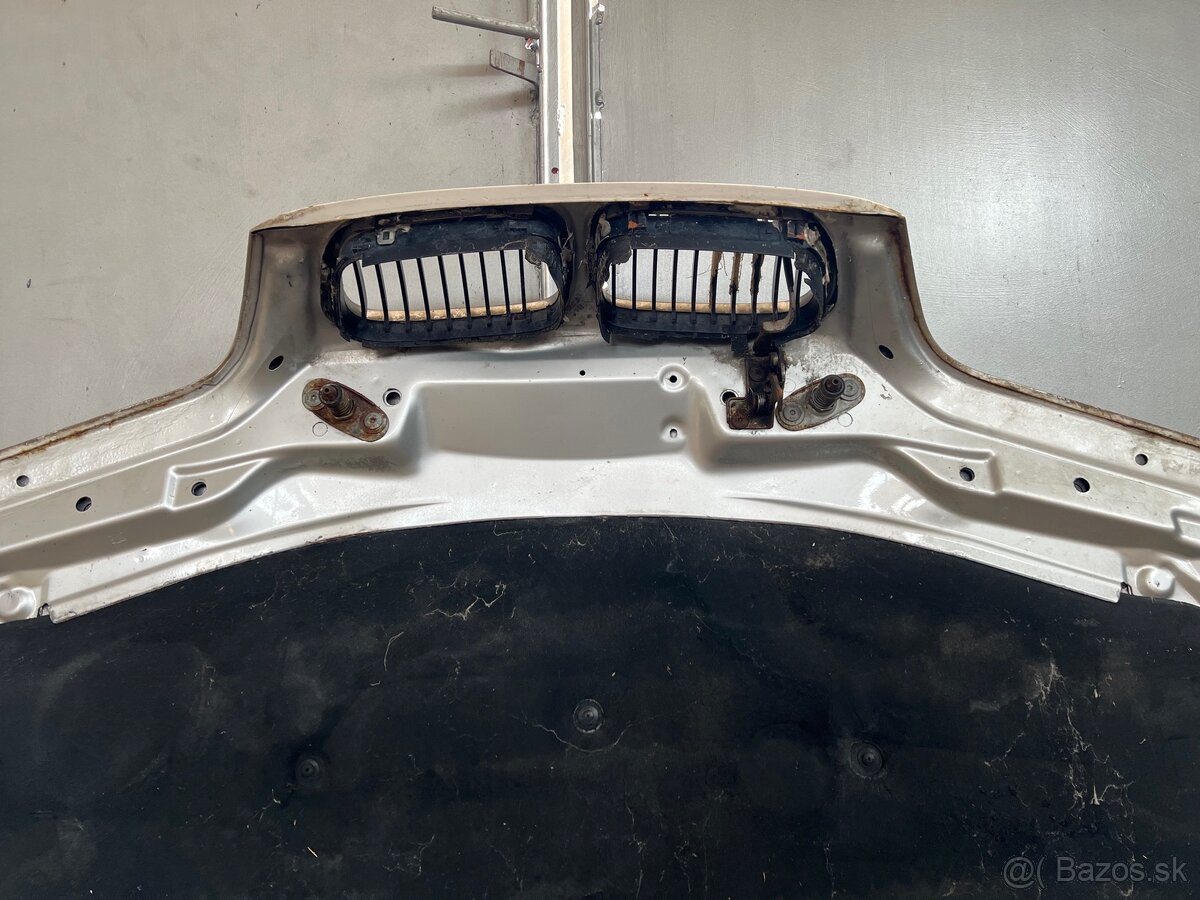Bmw e46 kapotá predná a zadná - 9