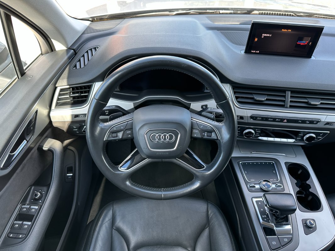 Audi Q7 3.0 TDi V6 Quattro AT/8 - 9