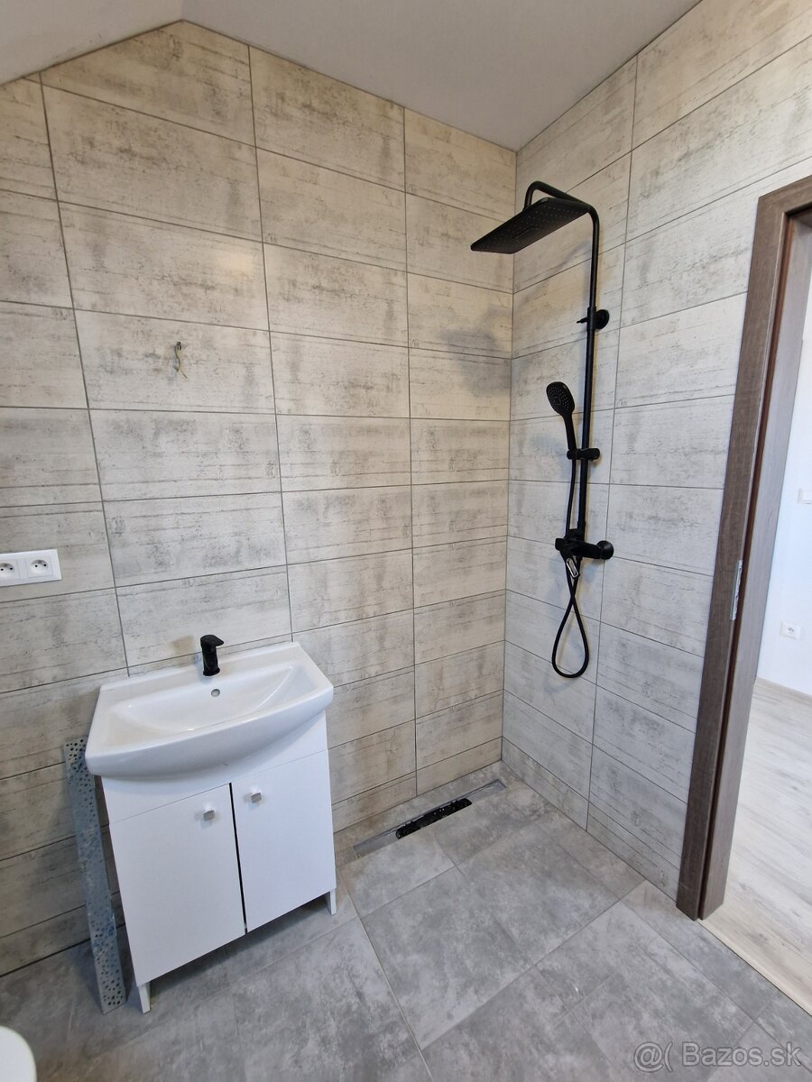 3 izb. byt, 65m2 v Seredi na prenájom - 9