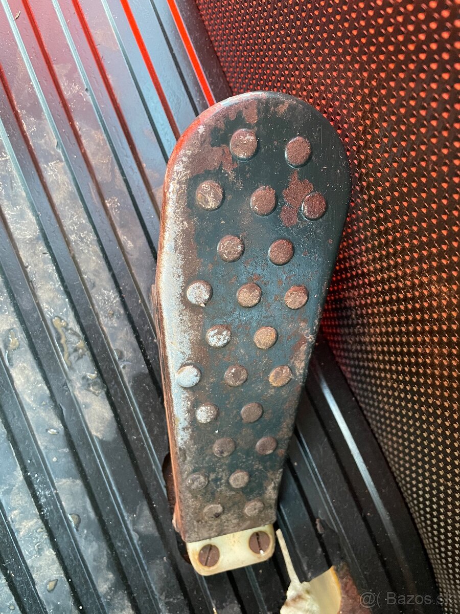 Predám traktor ZETOR 6245 - 9