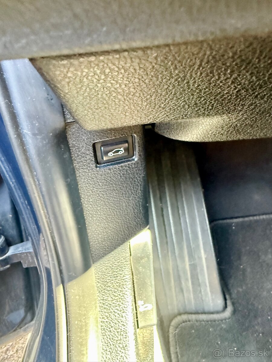 Predám bmw F31 320d xdrive - 9