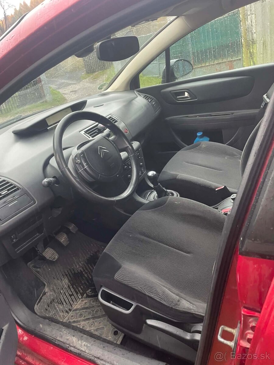 Predám Citroen C4 1.4 VTI 65kw - 9