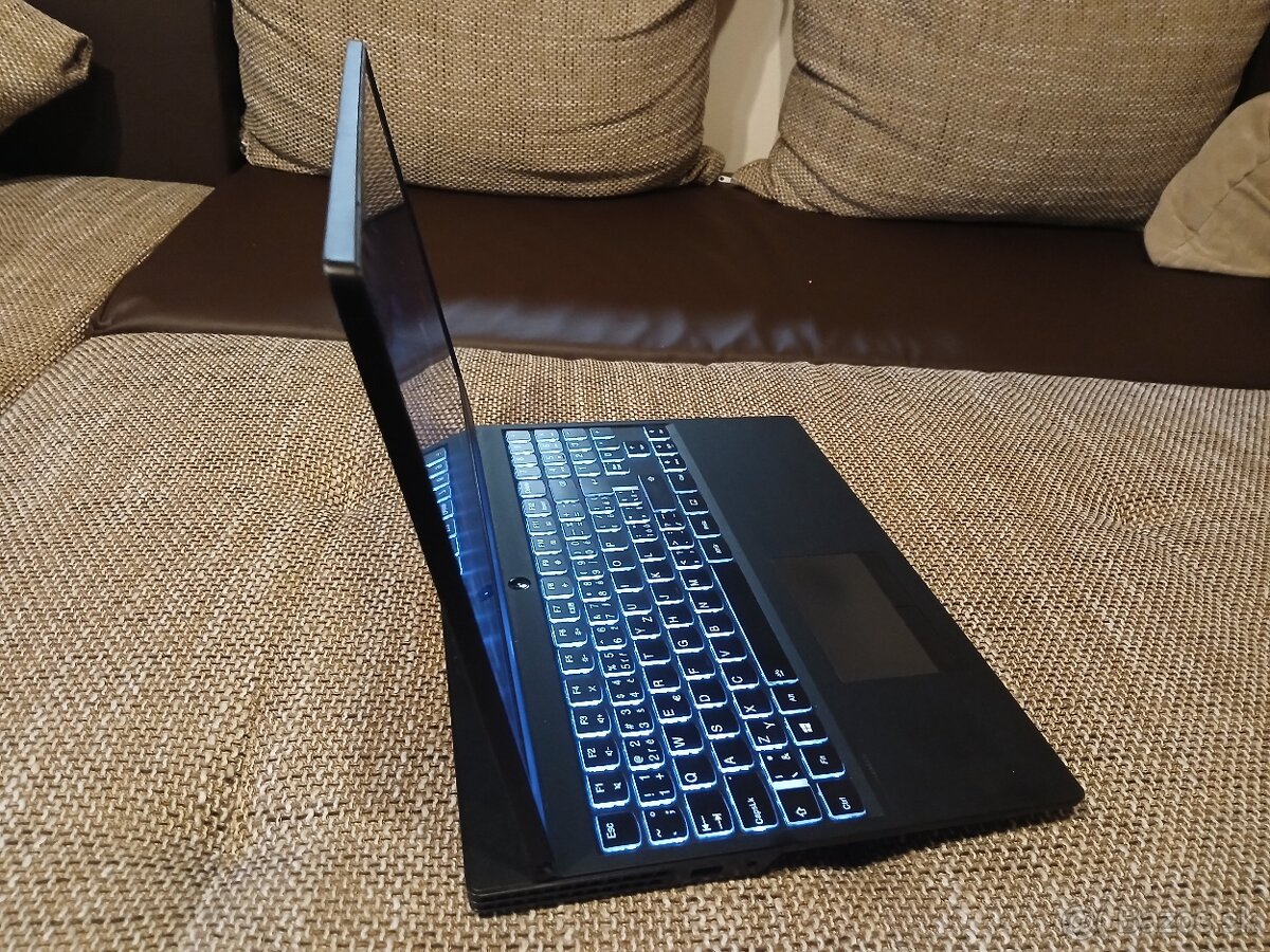 💻 Lenovo Legion Y530 – i7 / GTX 1050 Ti / 16 GB RAM / 1 TB - 9