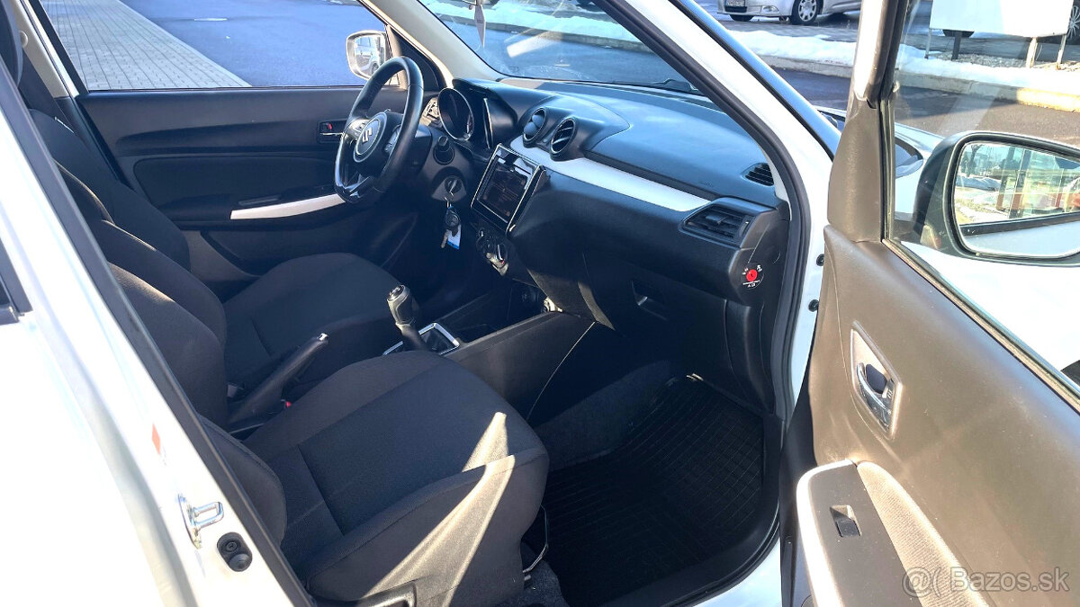 SWIFT 1,2i GL+ JSAAZC83S00307577 - 9