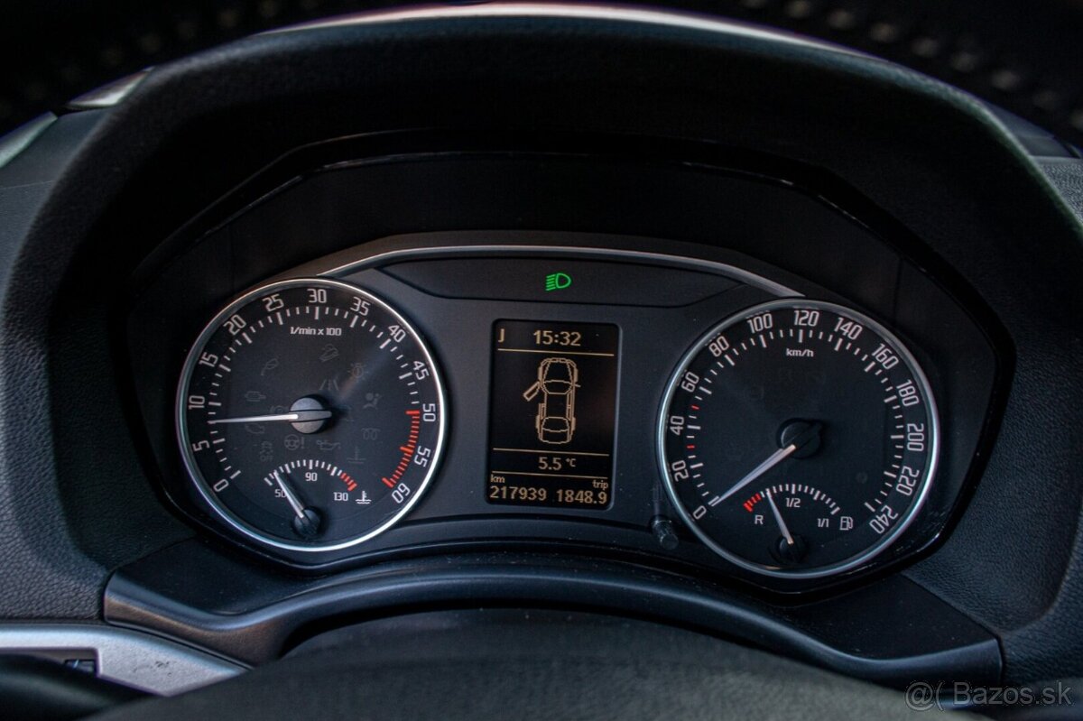 Škoda Octavia Combi 2 Facelift 1.6 TDI 77kW 2012 - 9