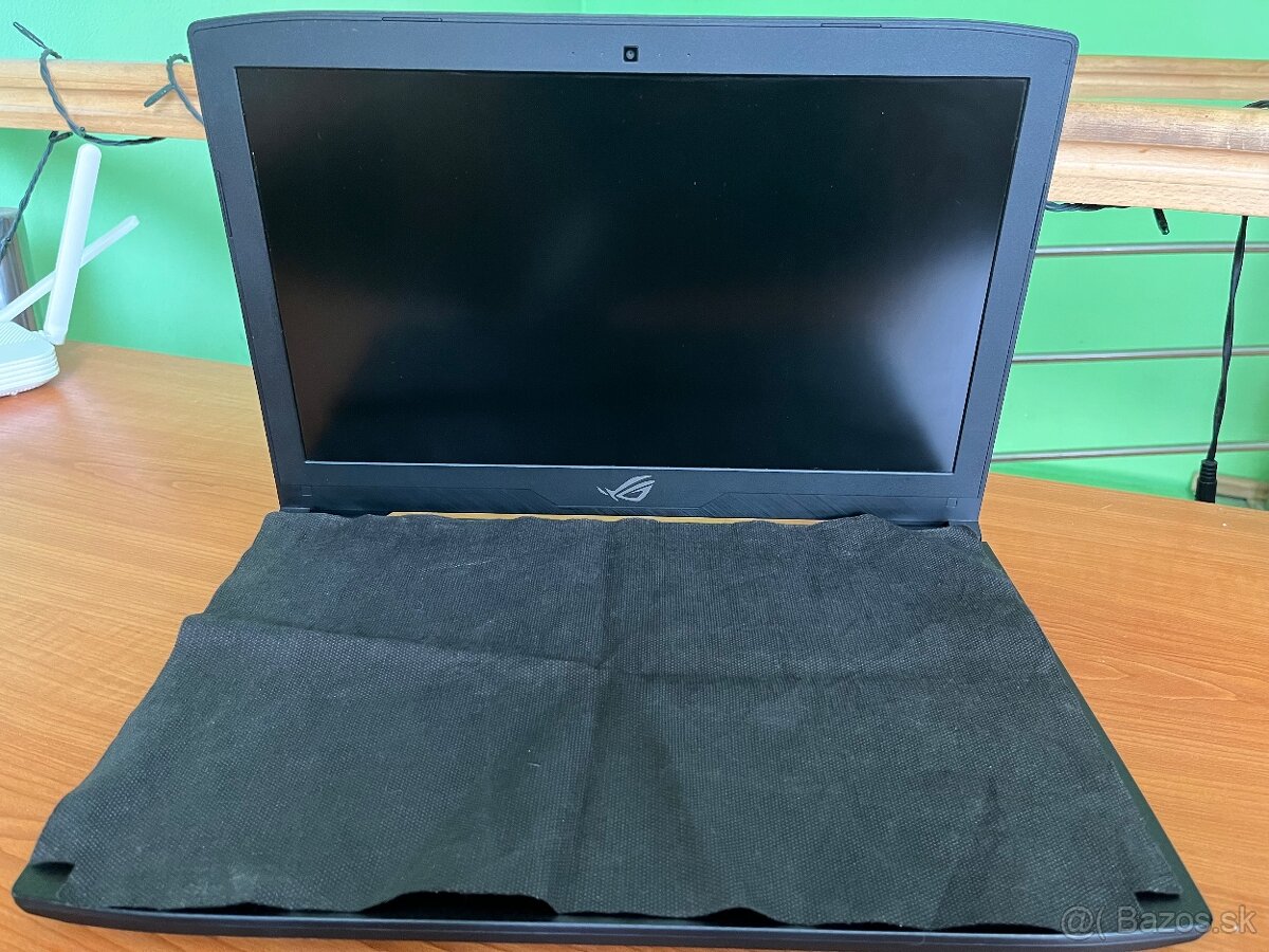 ASUS ROG STRIX GL503VM i7 16GB RAM - 9