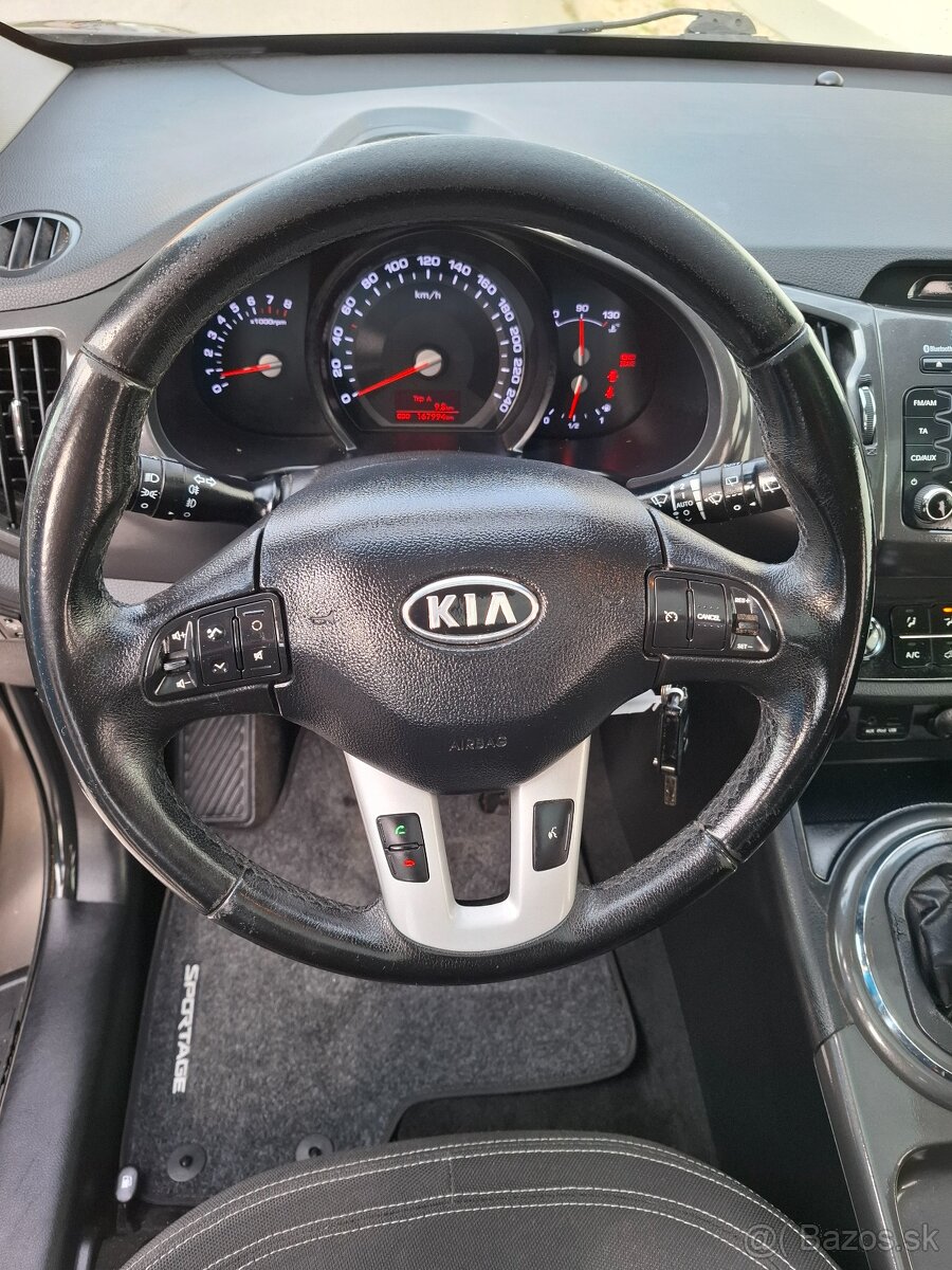 Kia sportage 1,6gdi benzin - 9
