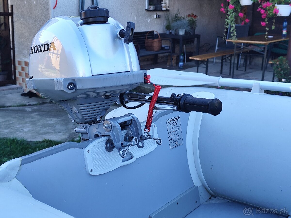 Nafukovací čln lodný motor Honda - 9