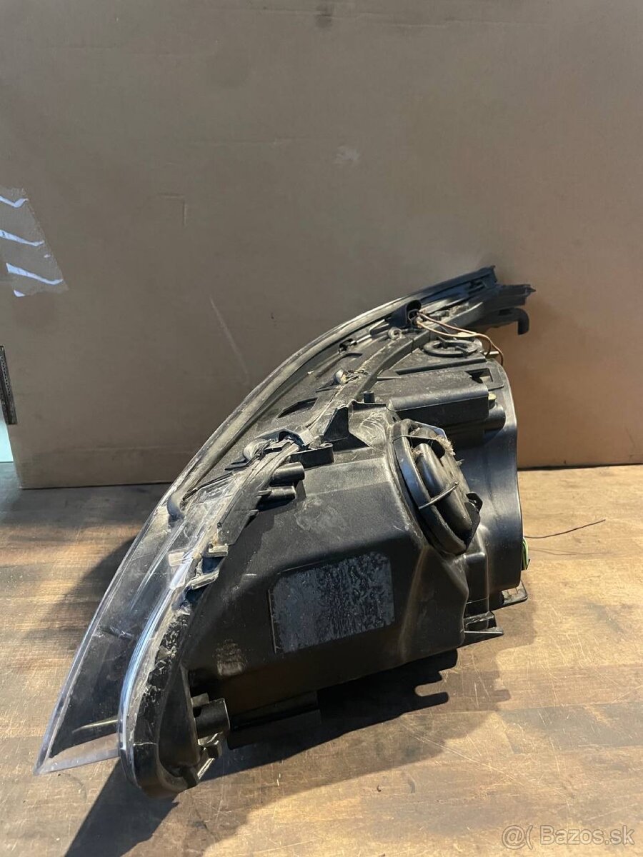 Predné svetla BMW E60/E61 - 9