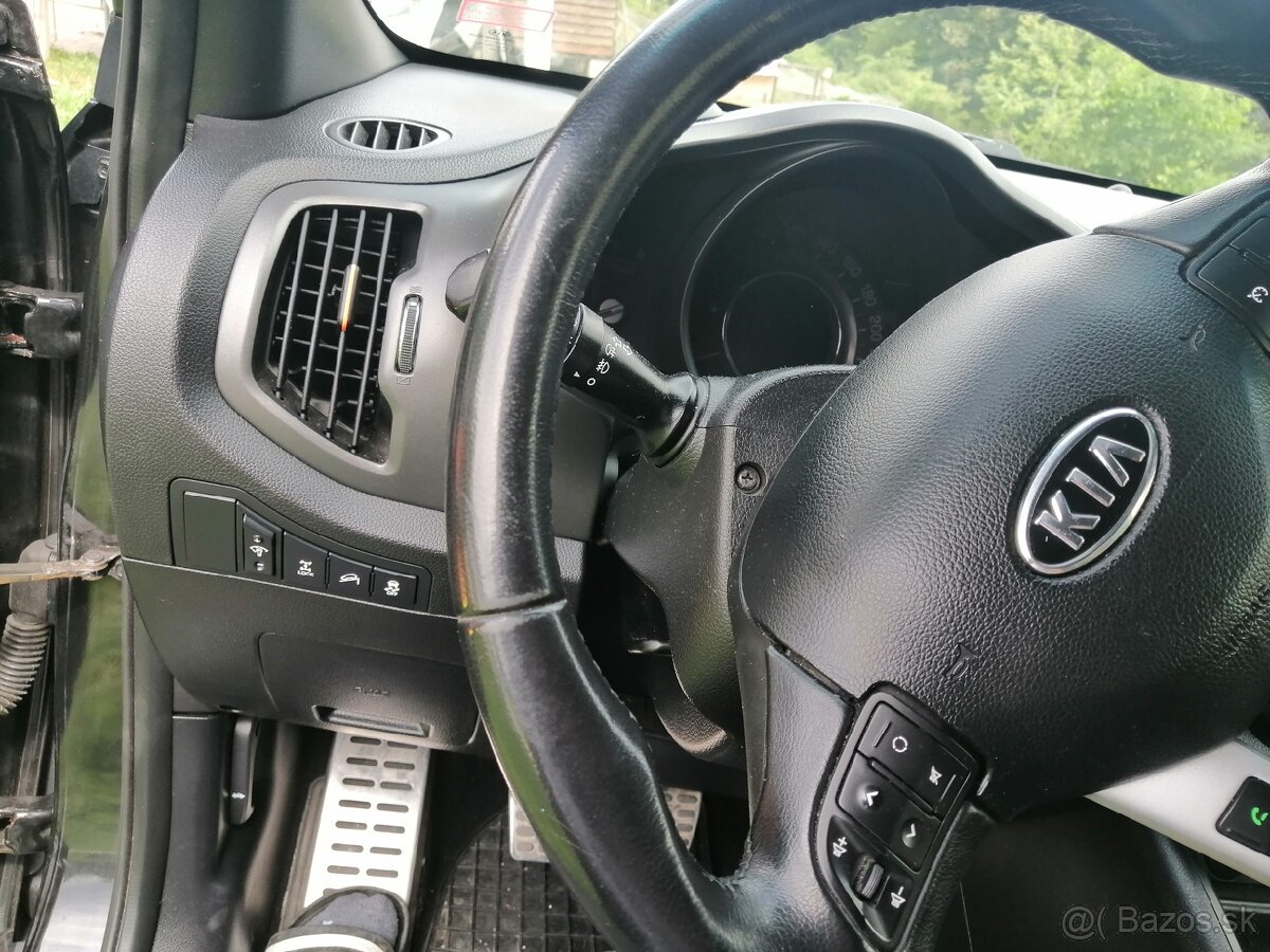 Kia sportage 2,0 crdi 4x4, 2012 - 9