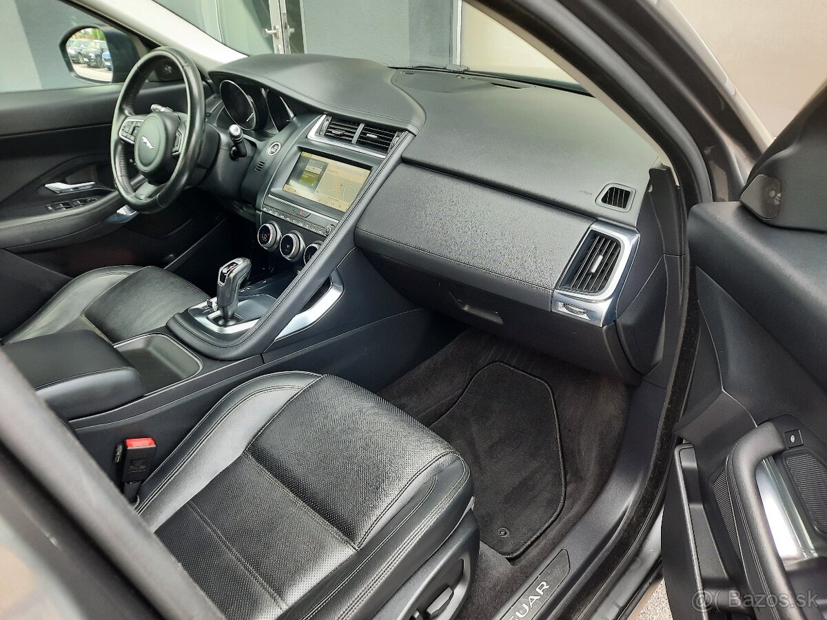 Jaguar E-Pace S AWD 2.0 D 110kW / 150 PS AT/9 4x4 - 9