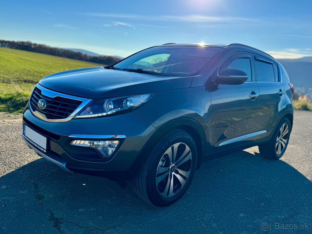 KIA Sportage 1.7 CRDi, 106 000km, SR, ťažné. - 9