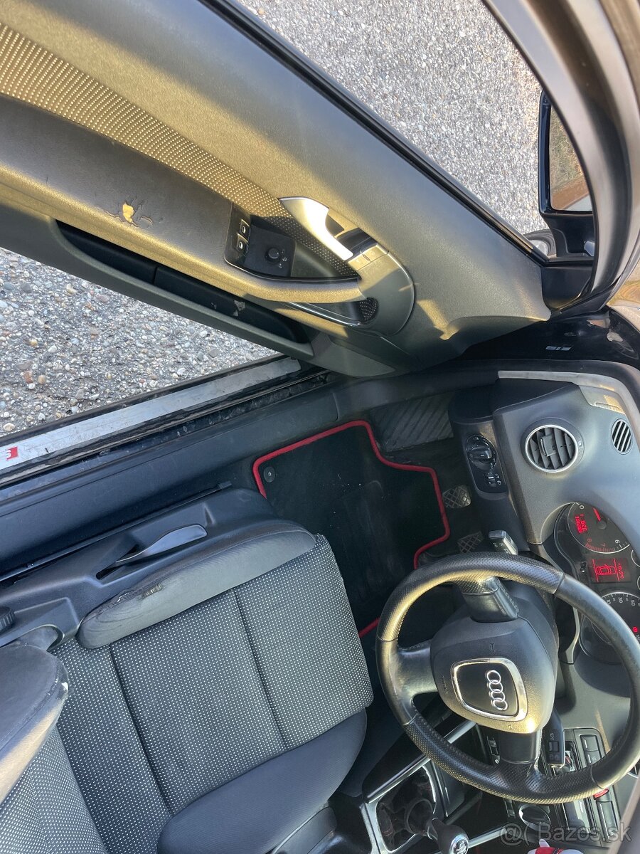 Predám Audi A3 8P 1.6 75kw - 9