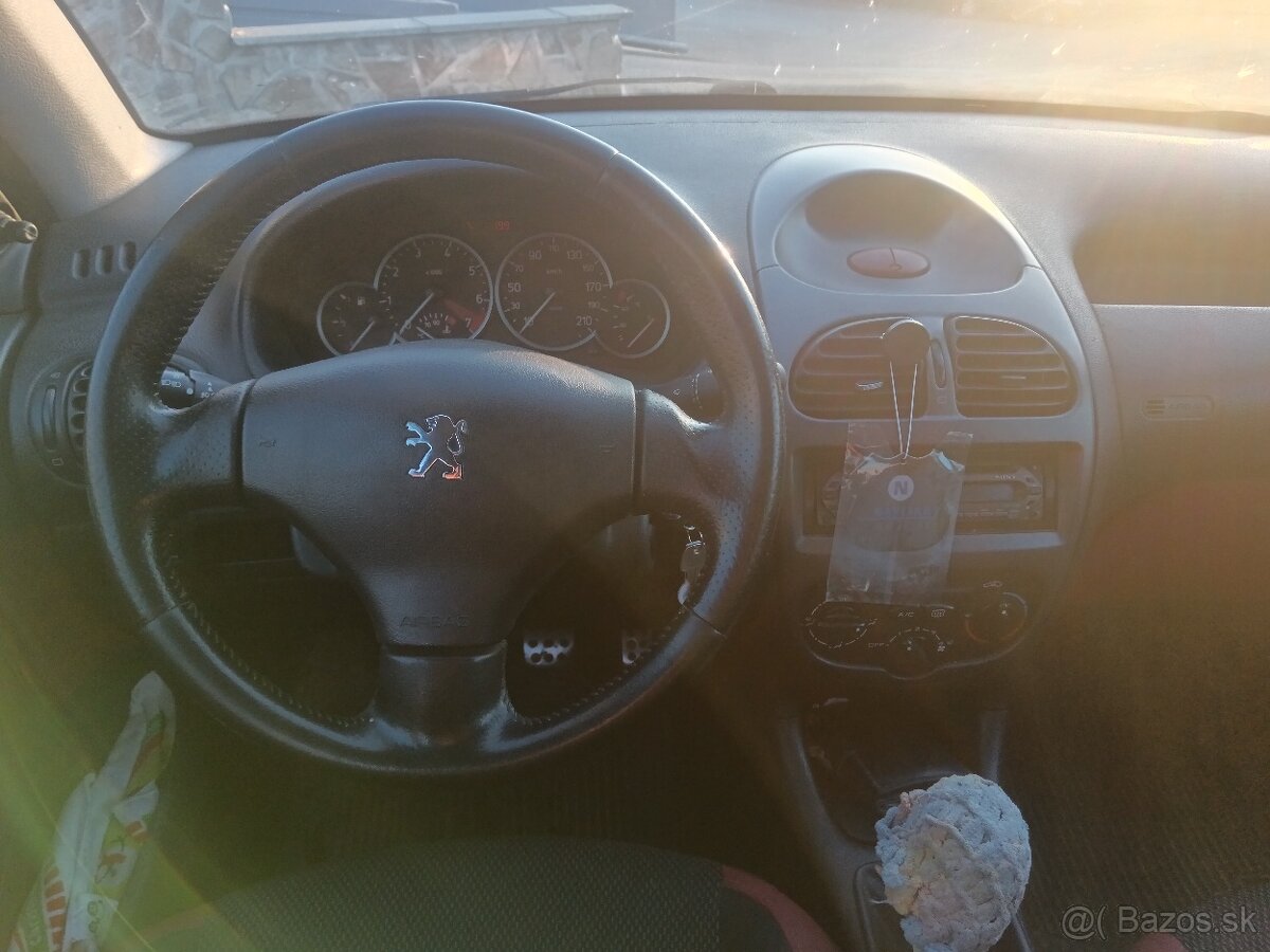 Predám Peugeot 206 1.4 benzin+LPG - 9