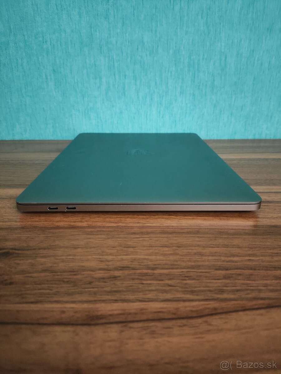 Apple MacBook Pro 2018 – i5 / 8GB / 512GB - 9