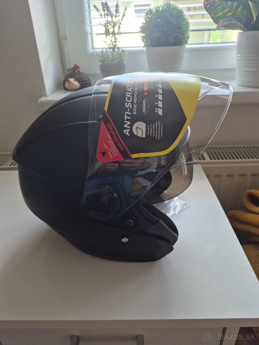 Skúter prilba - 9