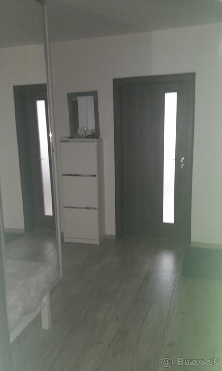 3 izb. byt s logiou na predaj - 9