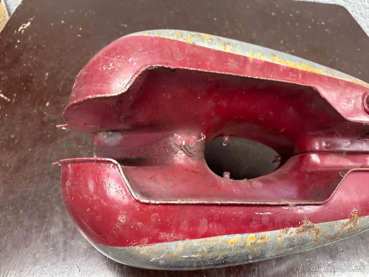 Predám nádrž JAWA 250/353 350/354 KYVACKA s otvor ampérmeter - 9