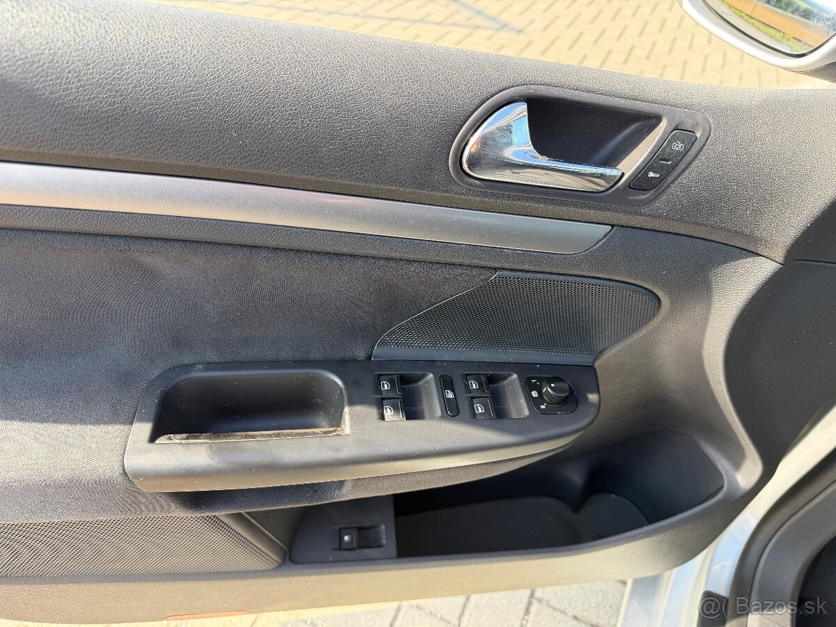 Volkswagen Golf 5 - 9